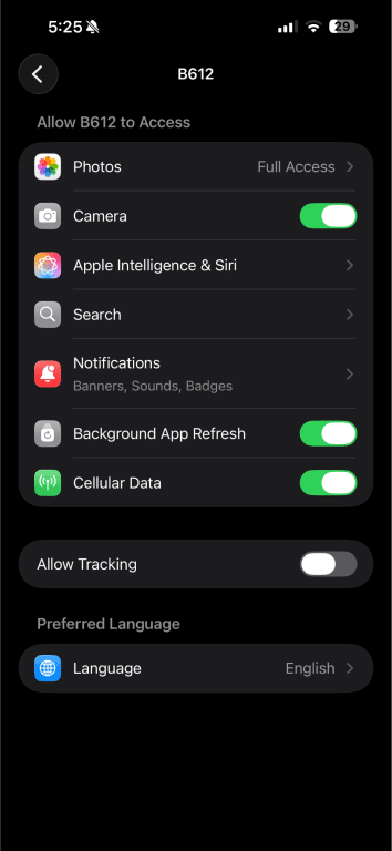 B612 app permissions screen displaying access controls for Photos, Camera, Notifications, and other features.